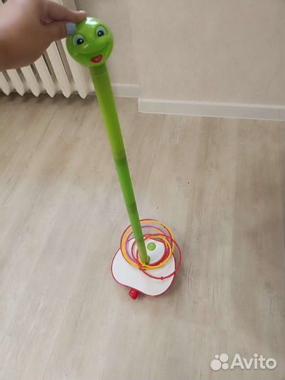 Танцующий червячок игра