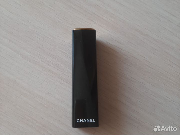 Chanel помада rouge allure velvet 42