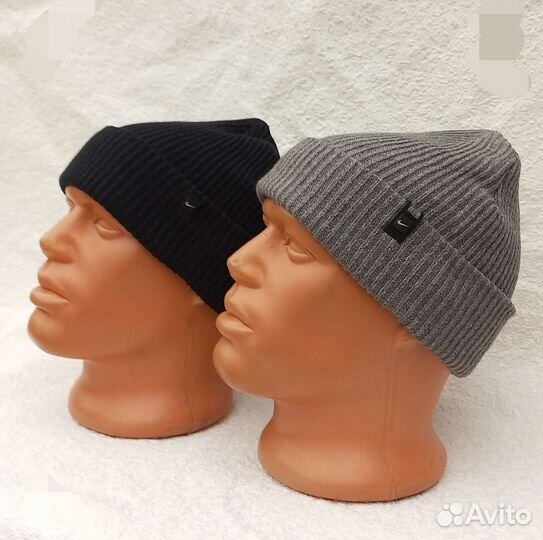 Спортивные трикотажные шапки 
