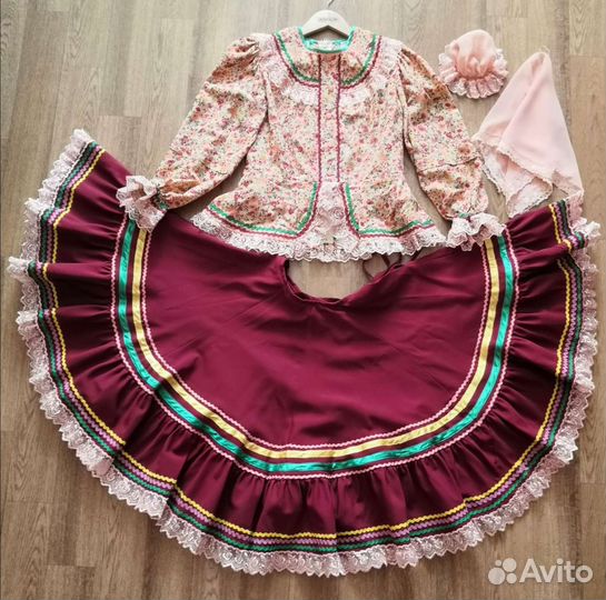 Казачий женский костюм