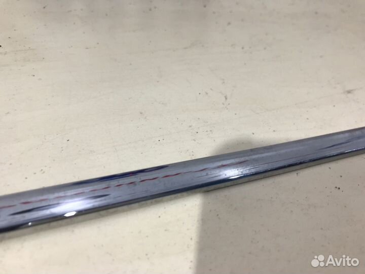 Молдинг двери задний левый Mercedes C200 W204