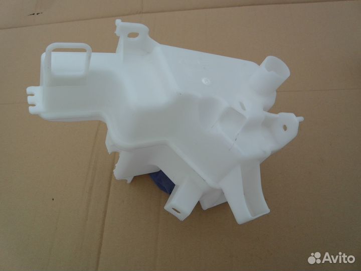 Бачок омывателя лоб стекла Аналог Mazda 3 BP 19-23