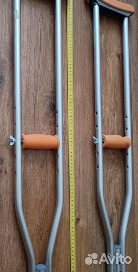 Продаю костыли