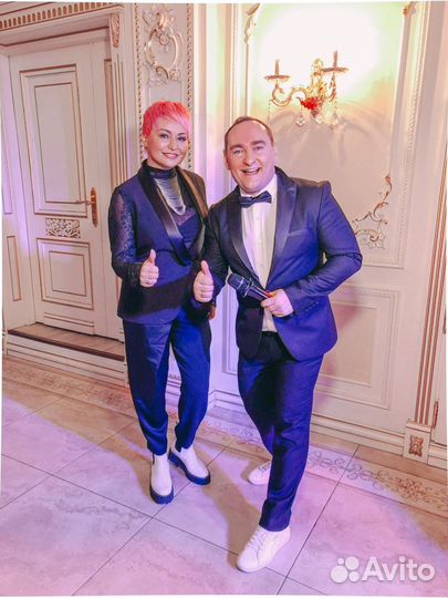 Ведущий на корпоратив