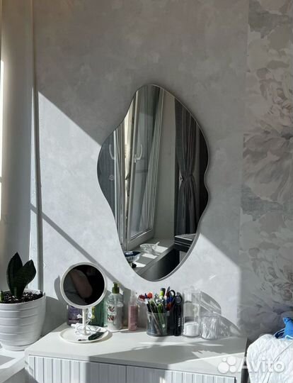 Зеркало настенное