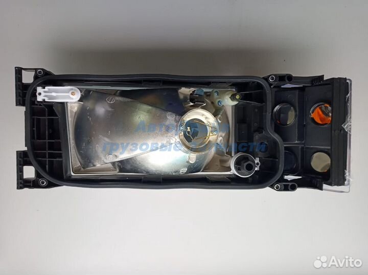 Фара Скания 4 серия левая с повротником