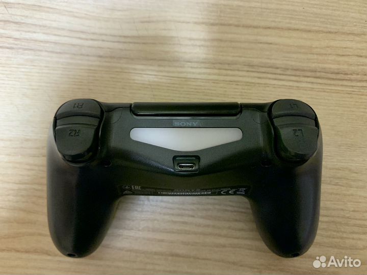 Sony PS4 геймпад
