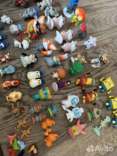 Игрушки из Sweet Box+игрушки с киндеров в подарок