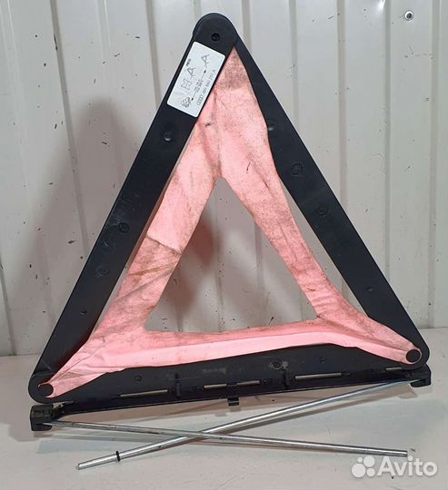 Знак аварийной остановки Audi A6 C5, C5 Allroad