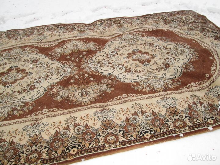 Ковер напольный. Шерсть. 2 на 5