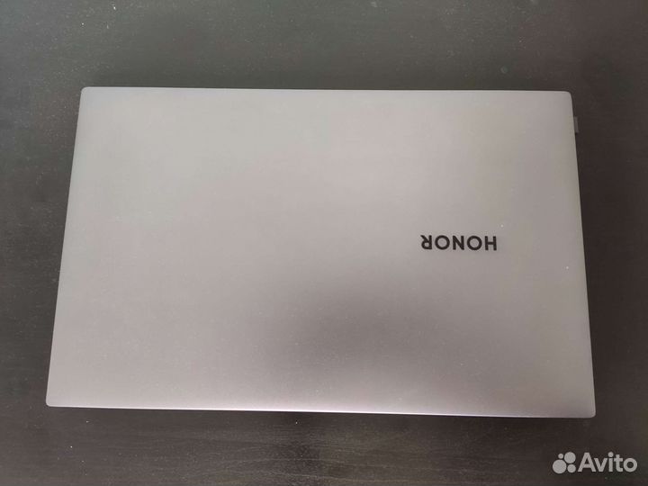 Honor MagicBook Pro