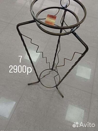 Кованая подставка под цветочный горшок