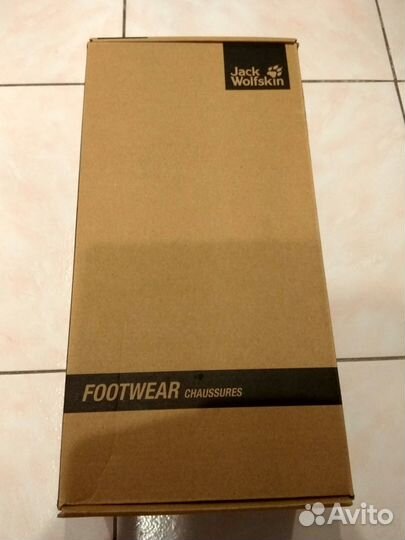 Продам сандалии Jack WolFskin