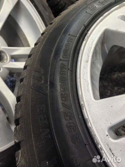 Maxxis ArcticTrekker NP3 235/55 R17 T