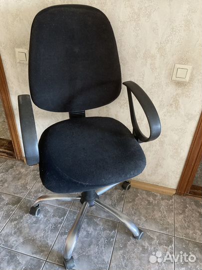 Компьютерный стул