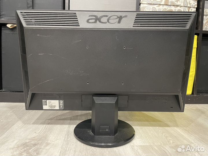 Монитор Acer V223hq