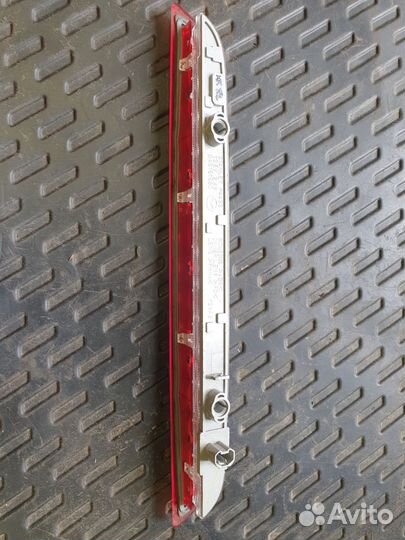 Задний стоп сигнал Mazda 2 DE 2007-2014