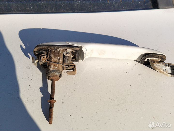 Ручка двери наружняя R Volkswagen polo classic