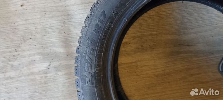 Pirelli Formula Ice 215/50 R17