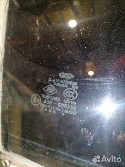 Стекло двери заднее правое Chery Bonus