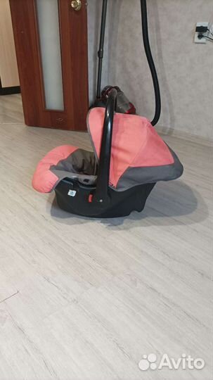 Автомобильное кресло от 0