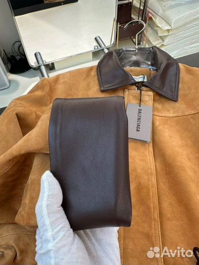 Парка / кожаная куртка Balenciaga