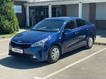 Kia Rio 1.6 AT, 2021, 39 000 км, с пробегом, цена 1 520 000 руб.