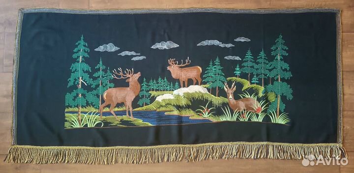 Ковер ГДР «Олени на черном» винтажный