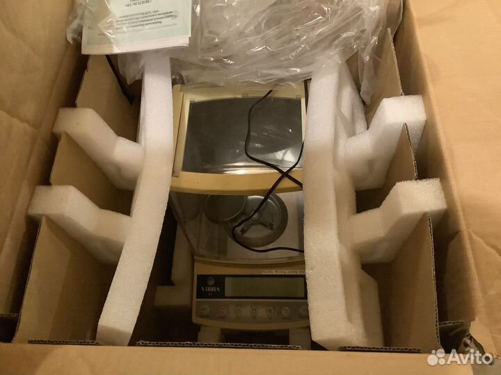 Аналитические лабороторные весы vibra HTR-220CE