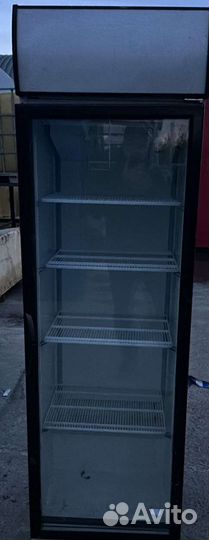 Холодильный шкаф витрина