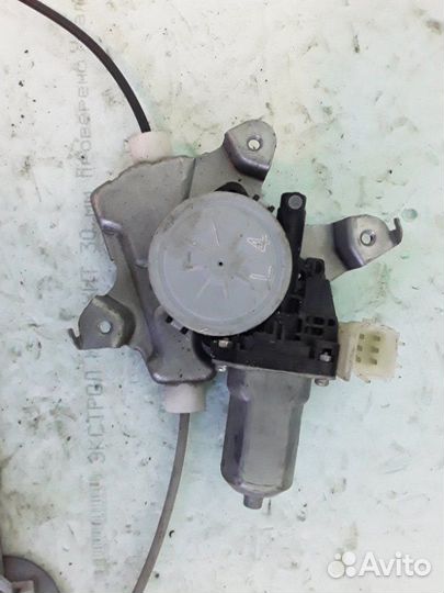 Стеклоподъемник задний правый Nissan X-Trail T31