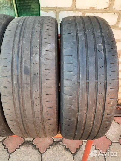 Continental ContiPremiumContact 5 215/60 R17