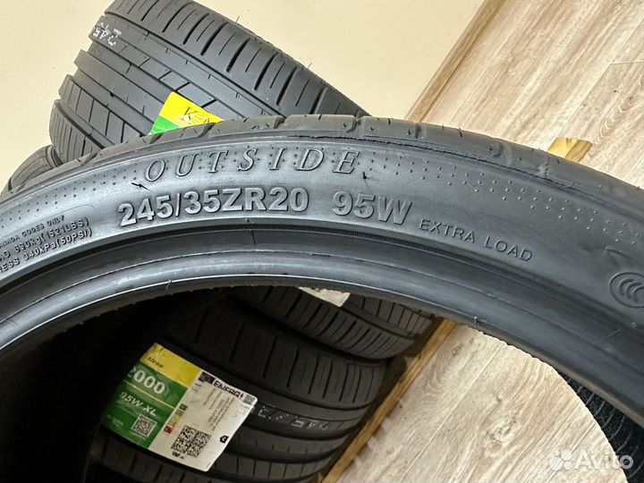 Kapsen Headking S2000 245/35 R20 104Y