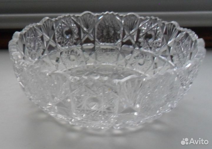 Хрустальная ваза с мельхиоровым ободком