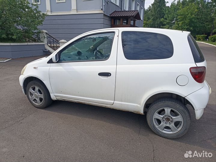 Toyota Vitz 1.0 AT, 2000, 250 000 км