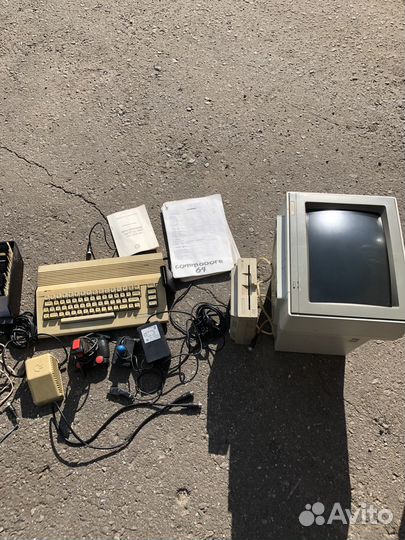 Электронная игра commodore 64