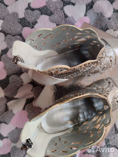 Ажурные сапожки