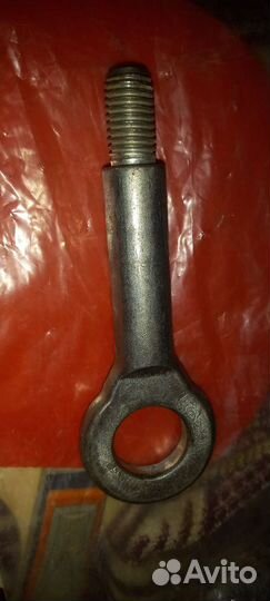 Буксировочный крюк