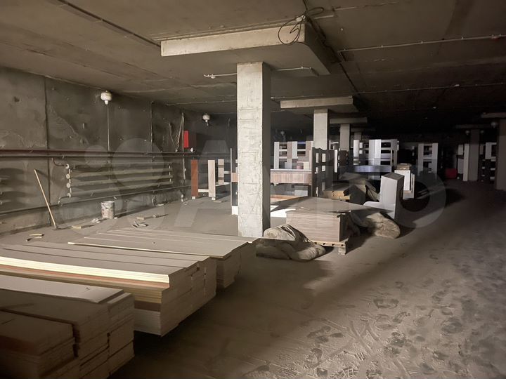 Склад, 1300 м²