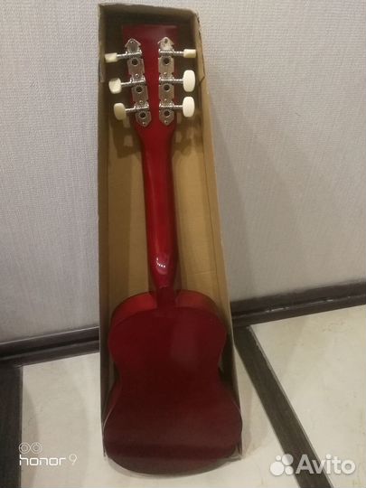 Гитара новая