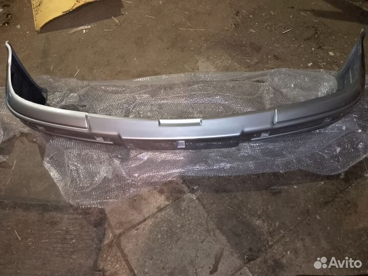 Бампер передний на волгу 31105 новый