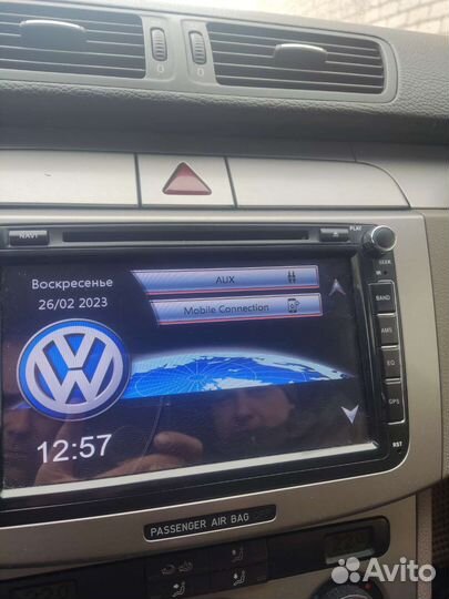 Магнитола Isudar 2din 8 дюймов vw/sckoda/seat