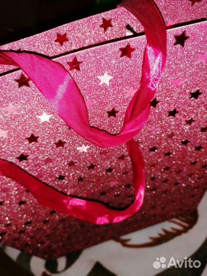 Подарочный пакет красный блестяший