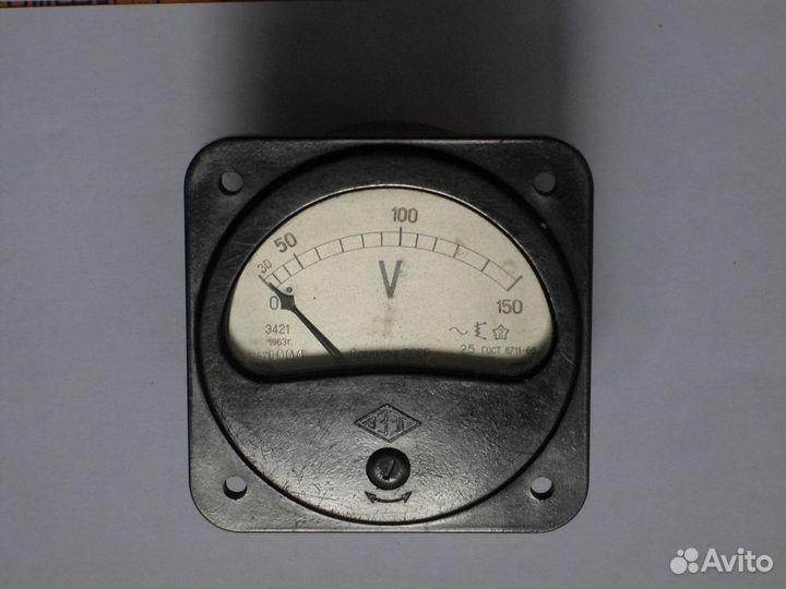 Вольтметр