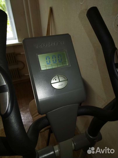 Эллиптический тренажер torneo Festa