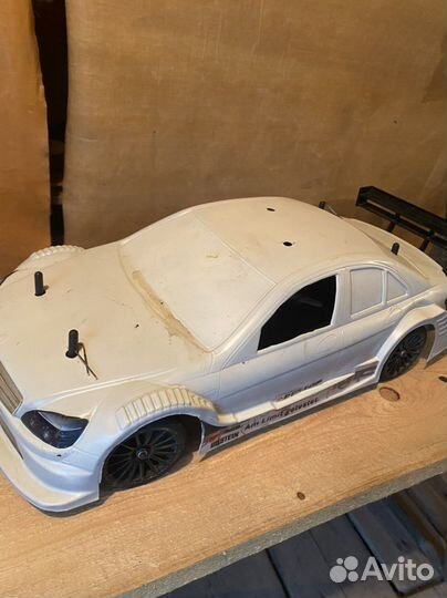 Бензиновая модель Mercedes’ с двс