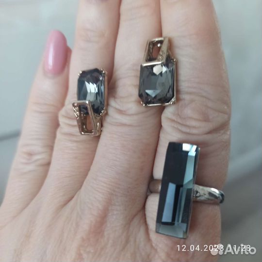 Тени для век и бижу