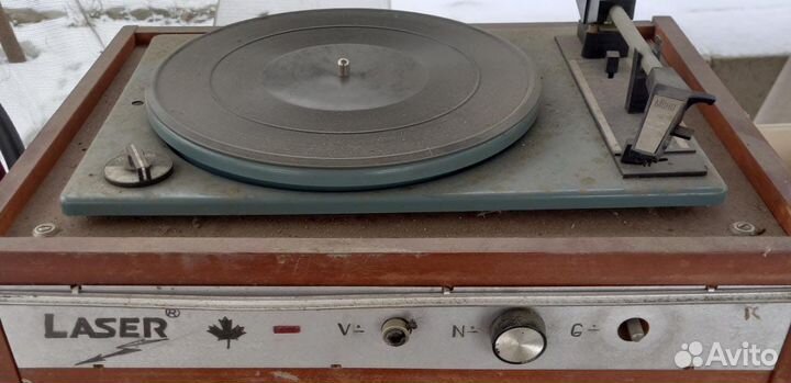 Старинный граммофон