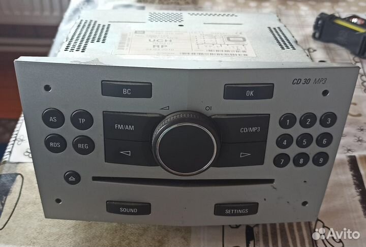 Штатная магнитола Opel Astra H