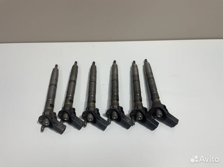 Форсунка топливная Ауди А6 С6 А4 Б8 А5 8Т Ку5 Ку7